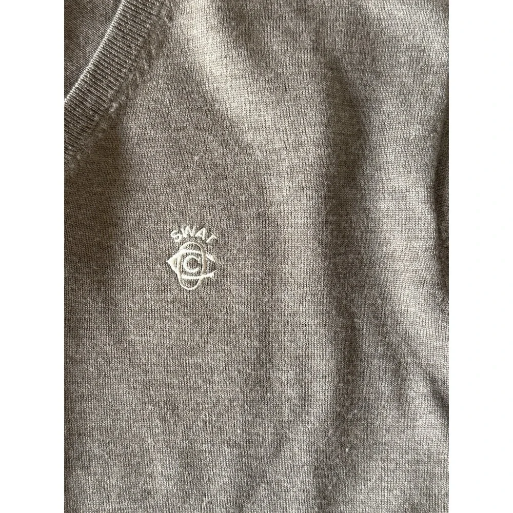 Peter Millar 100% Merino Wool V Neck Sweater Mens Medium Brown SWAT Logo